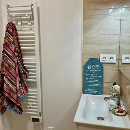 Ensemont Semesterbostad